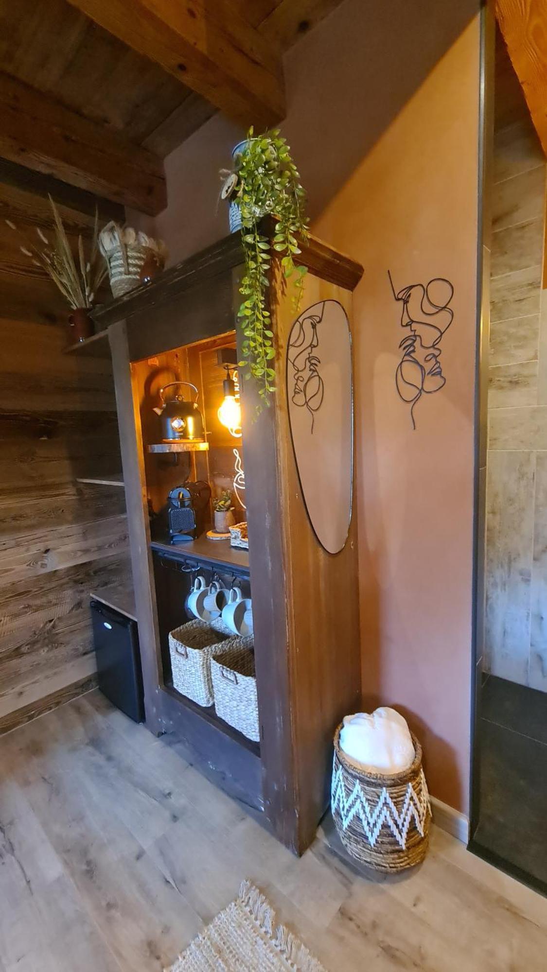 Le Refuge Du Montagnard Bed & Breakfast Marthod Eksteriør bilde
